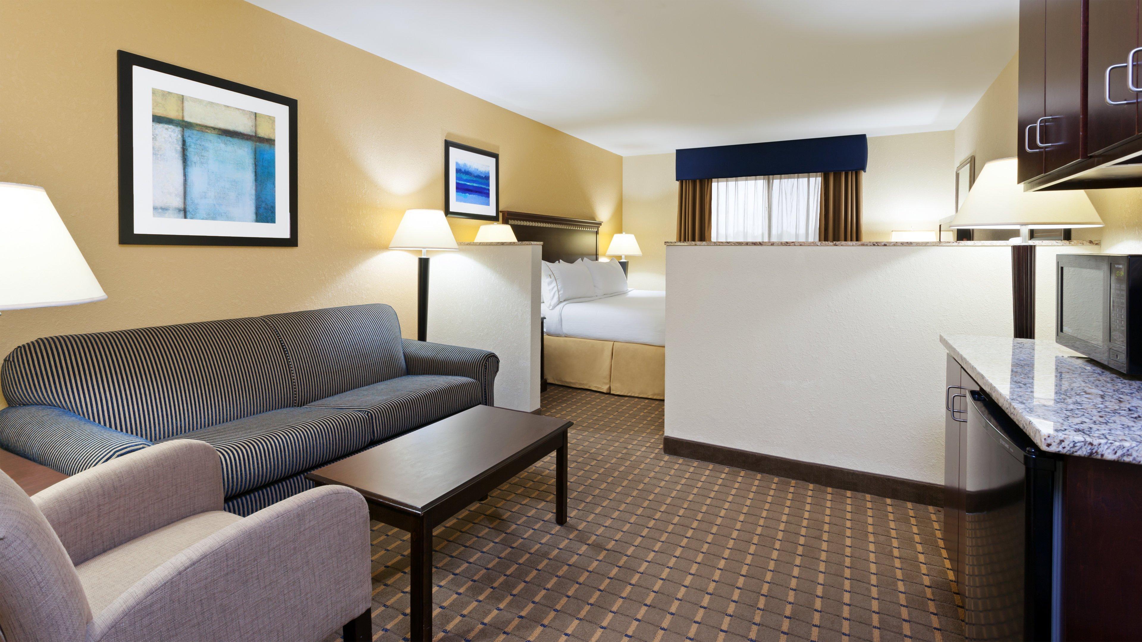Express And West By Ihg Hotel Allentown
