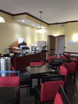 Hotel Holiday Express And West By Ihg Allentown
