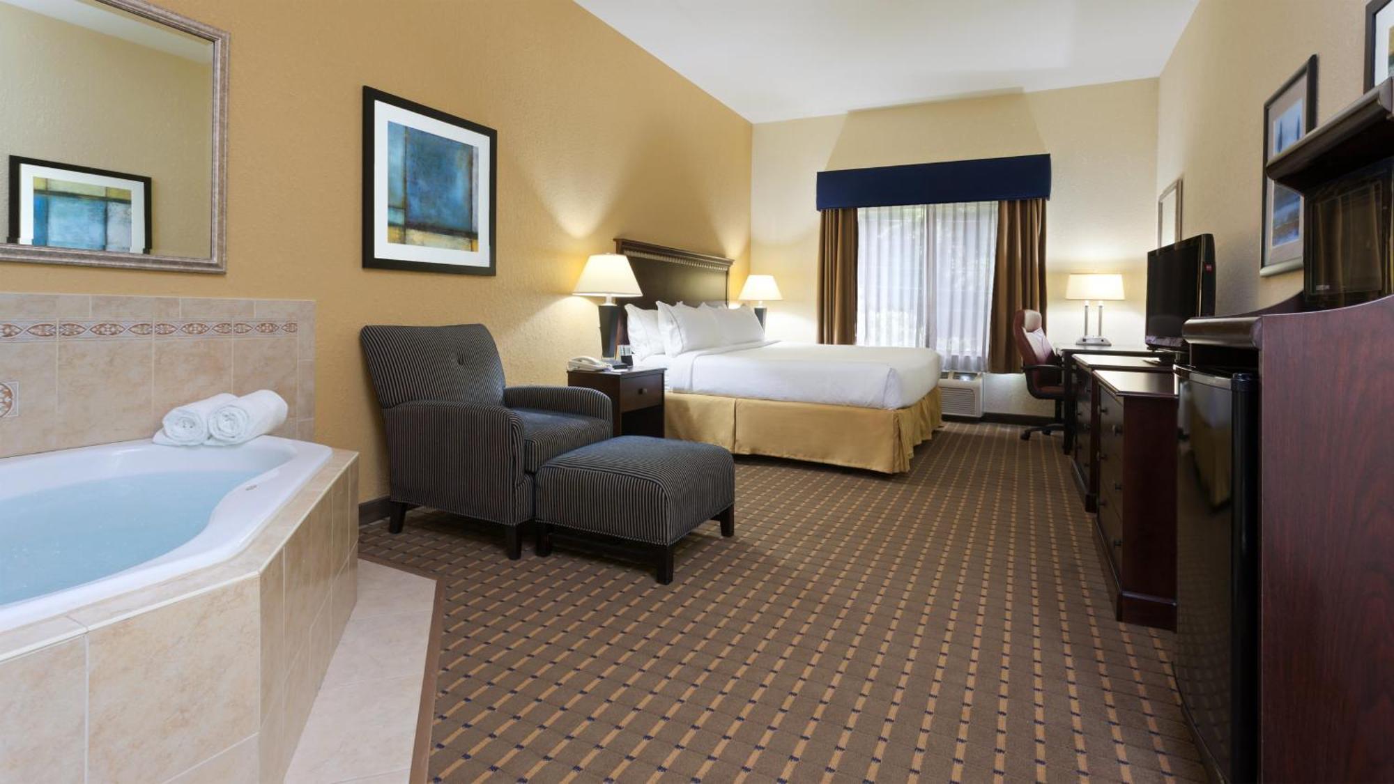Hotel Express And West By Ihg