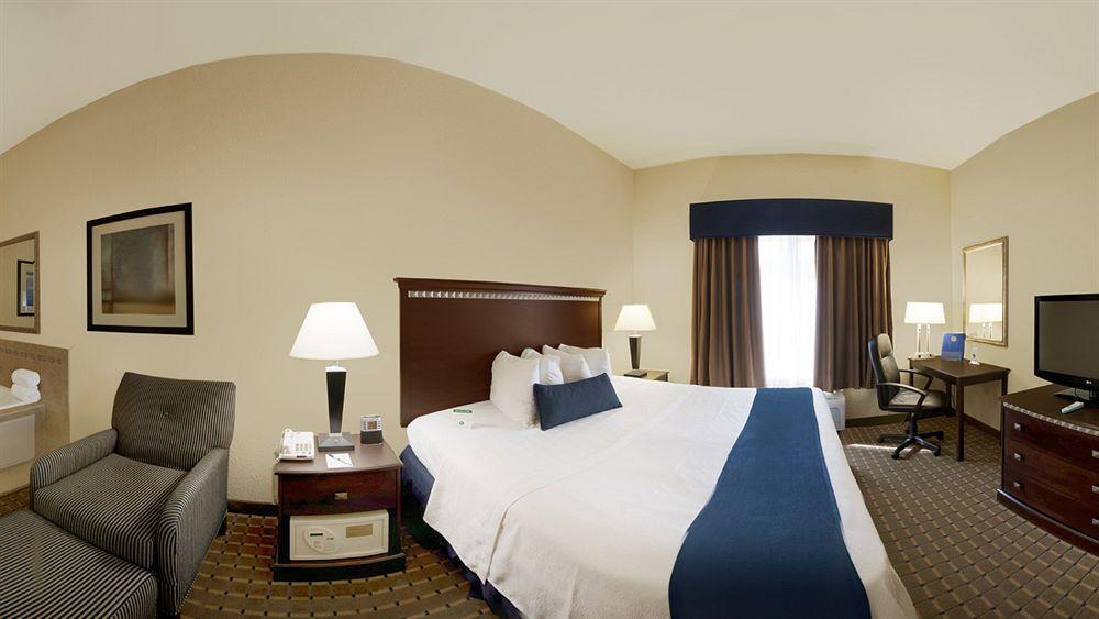 Hotel Express And West By Ihg 3*